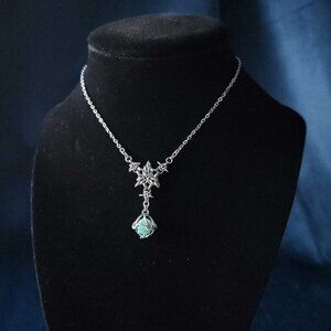 Gothic green and silver thorns necklace with a small silver chain